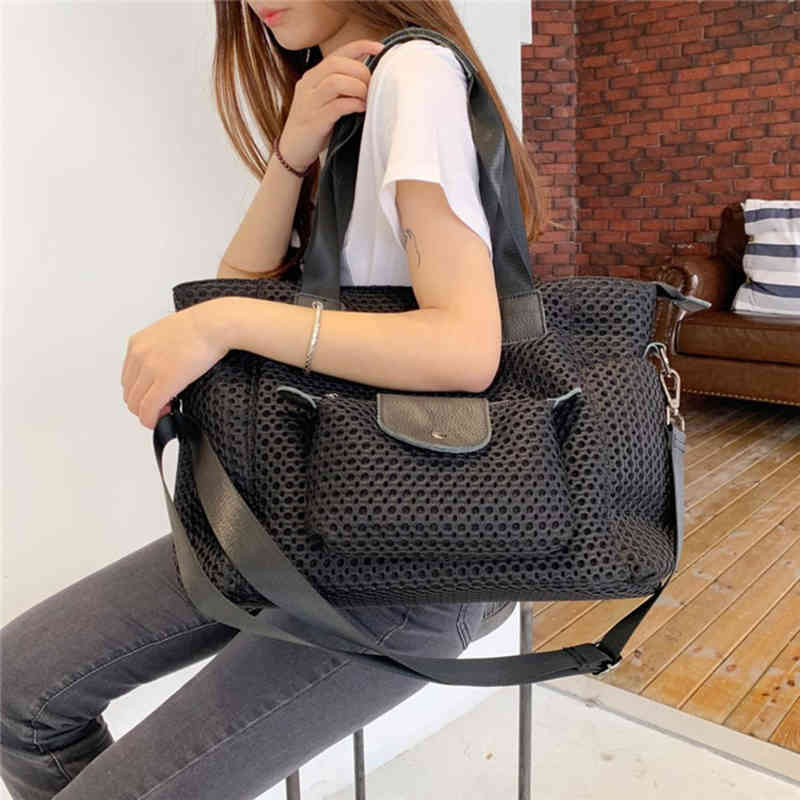 Crossbody Bags Super Large Capacity Travel Bag Luxury Designer Hand Shoulder Shopper Weekend Female s Tote Purses Backpack 220113, Black
Crossbody Bags Super Large Capacity Travel Bag Luxury Designer Hand Shoulder Shopper Weekend Female s Tote Purses Backpack 220113, Black