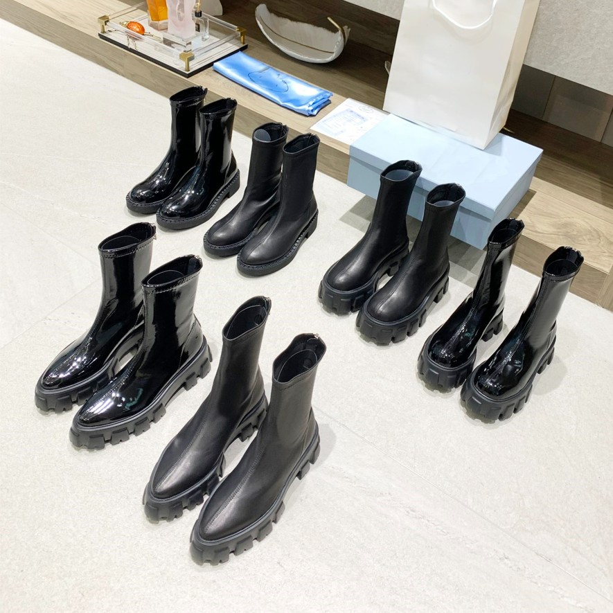 2021 New Ladies Boots Designer Short Boot Calfskin Fashion Martin Shoes Bottom Rubber non-slip comfortable wear-resistant size 35-40, Red
2021 New Ladies Boots Designer Short Boot Calfskin Fashion Martin Shoes Bottom Rubber non-slip comfortable wear-resistant size 35-40, Red