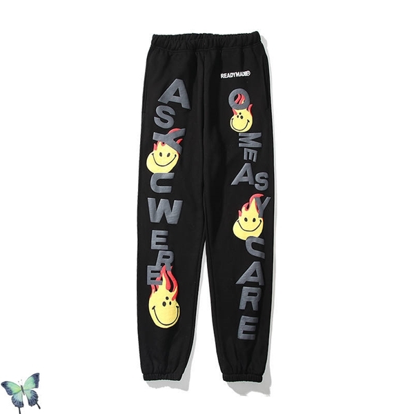 Readymade Sports Casual Pants Smiley Travis Scott Sweatpants Three Dimensional Relief Printing Men Women Trousers C0401, Black
Readymade Sports Casual Pants Smiley Travis Scott Sweatpants Three Dimensional Relief Printing Men Women Trousers C0401, Black