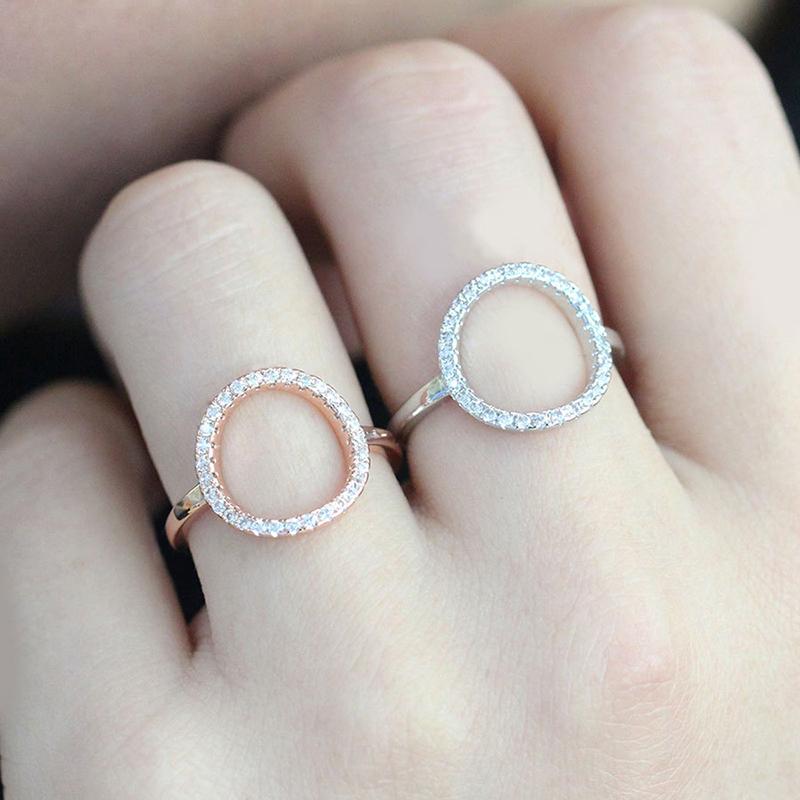 Cluster Rings Summer Circle For Women Personality Sweet Gift Rose White Gold Color All Size Fashion Jewelry R843 R844, Golden;silver
Cluster Rings Summer Circle For Women Personality Sweet Gift Rose White Gold Color All Size Fashion Jewelry R843 R844, Golden;silver