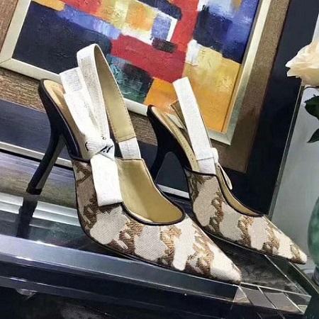Classic Designer Heels Women Dress Shoes Slides Slippers Embroidered Ribbons Embellished Flat Bows Sandals Lady Fashion Sandal, #10
Classic Designer Heels Women Dress Shoes Slides Slippers Embroidered Ribbons Embellished Flat Bows Sandals Lady Fashion Sandal, #10