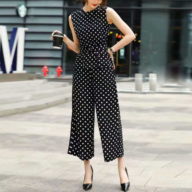 HIGH QUALITY est Runway Designer Suit Sets Women's Elegant Sleeveless Dot Tops And Wide Leg Casual Pants Set 210526, Black
HIGH QUALITY est Runway Designer Suit Sets Women's Elegant Sleeveless Dot Tops And Wide Leg Casual Pants Set 210526, Black