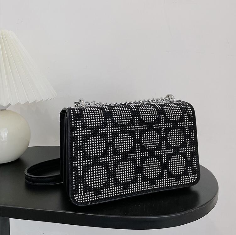 Factory Outlet women shoulder bags street personality rivet handbag clamshell small fresh plaid handbags sweet and lovely diamond chain bag 8 colors
