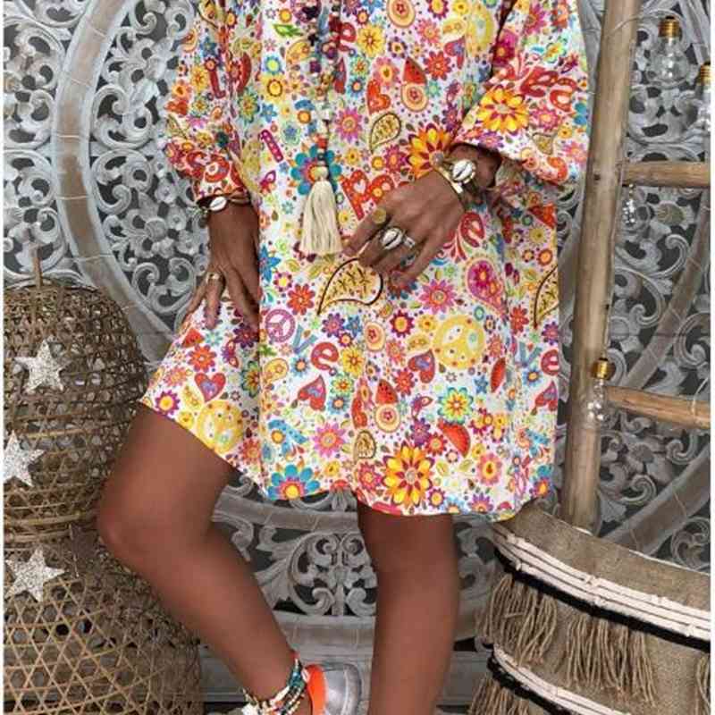 Short Dresses Designer V Neck Long Sleeve Loose Dresses 5XL Plus Size Dress Fashion Floral Print, Black;gray
Short Dresses Designer V Neck Long Sleeve Loose Dresses 5XL Plus Size Dress Fashion Floral Print, Black;gray
