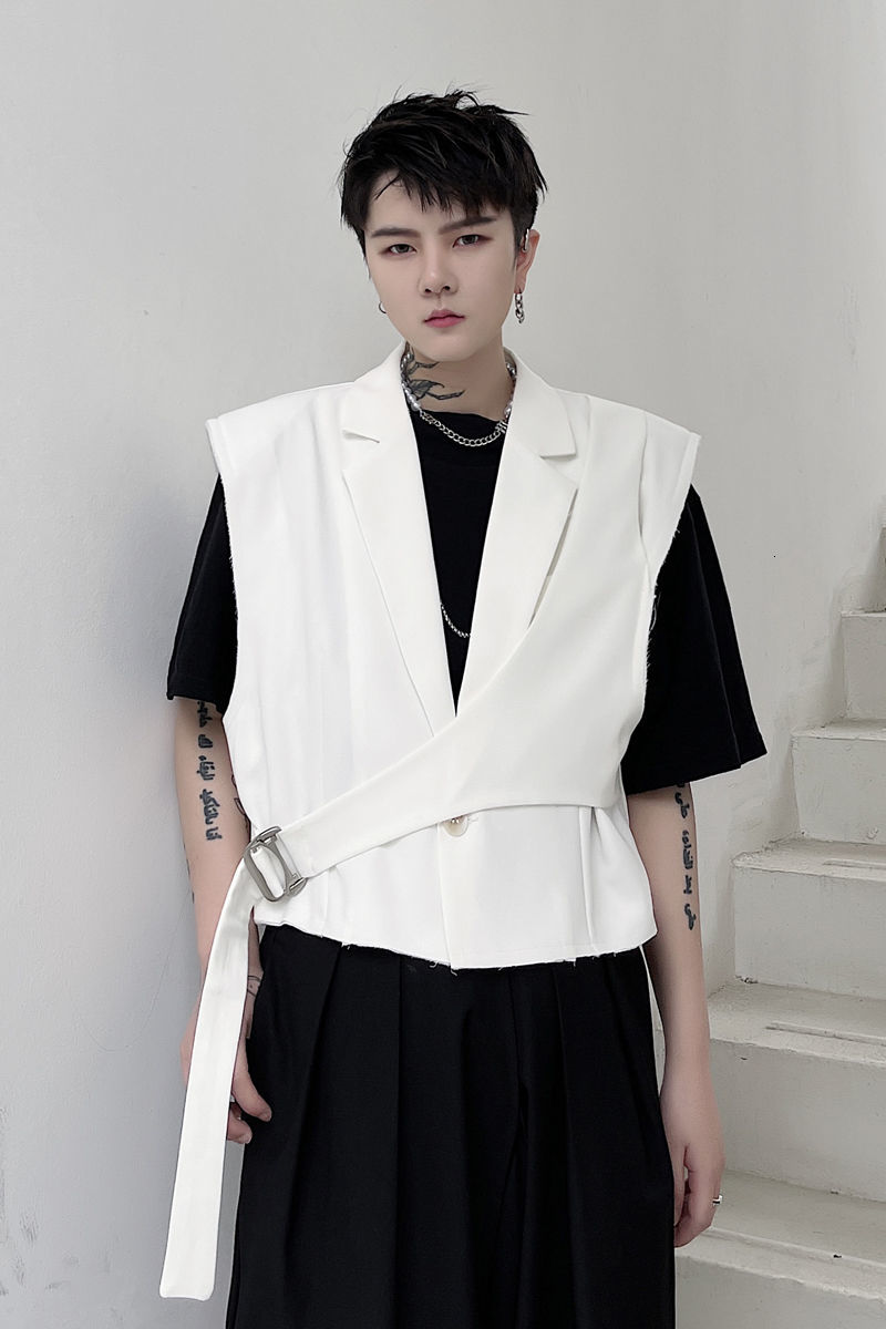 IEFB Men's Clothing Metal Buckle Single Button White Waistcoat For Men Streetwear Fashion Black White Short Vest 9Y7272 210524