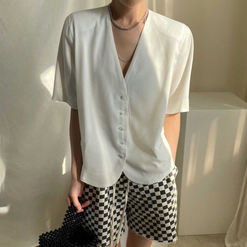 Korejpaa Women Shirt Summer Korean Chic Simple Retro V-Neck Pocket Single-Breasted Casual Solid Color Short-Sleeved Blouses 210526