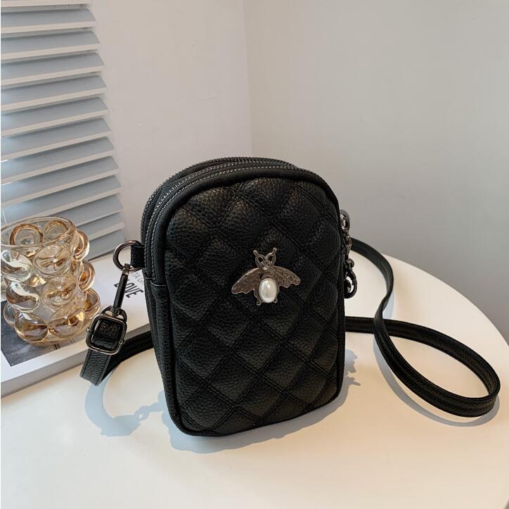 Factory wholesale women wallet sweet small pure and fresh pearl adornment receipt purse pures color leather all-match womens handbag street trend grid cell phone bag