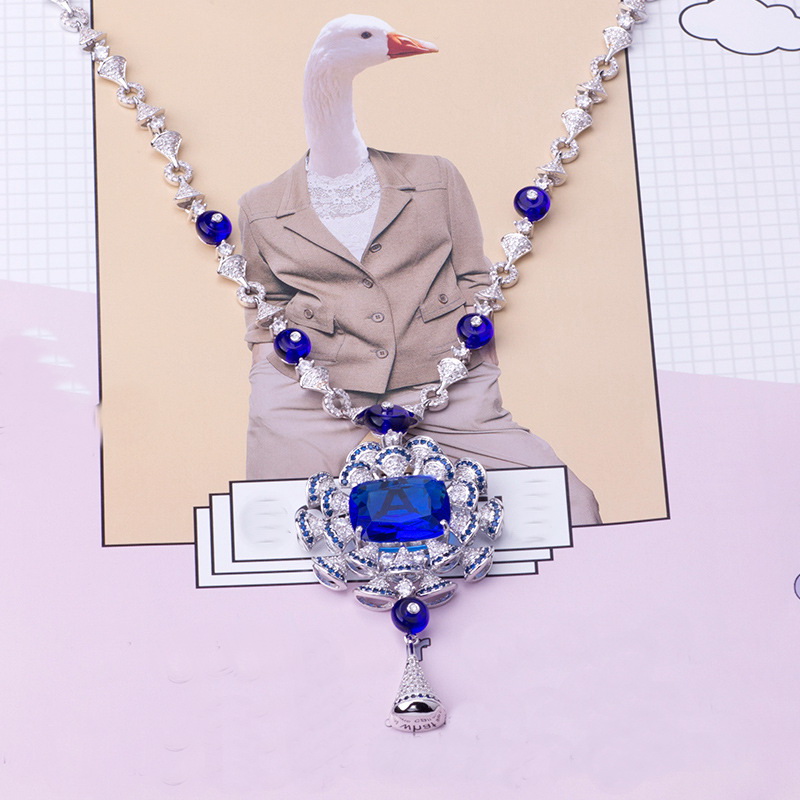 Deluxe Fashion Lady Brass Tassel Sapphire Settings Diamond Heronsbill Sector 18k Gold Plated Engagement Necklace Pendant, Silver
Deluxe Fashion Lady Brass Tassel Sapphire Settings Diamond Heronsbill Sector 18k Gold Plated Engagement Necklace Pendant, Silver