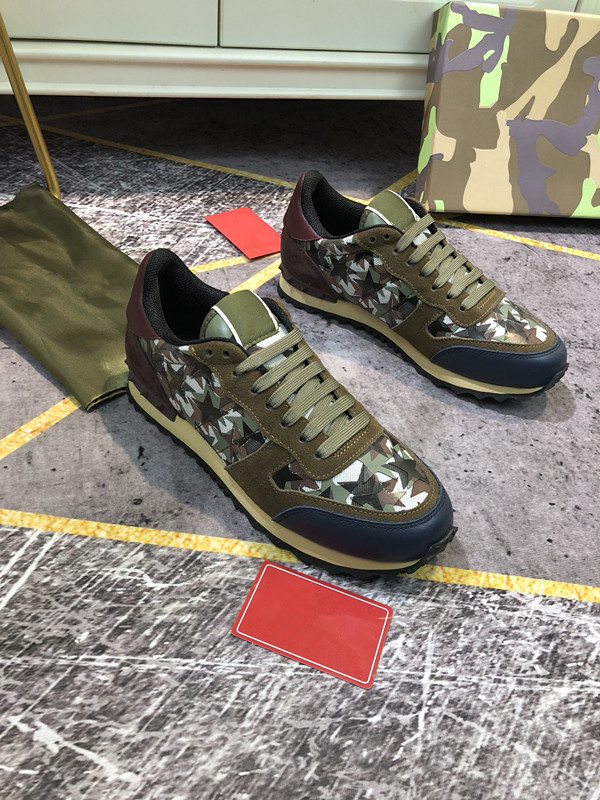 Top Quality Fashion Pairs Designers Shoes Women Sneakers Men Triple S Outdoor Platform Sock Casual Trainer, 01
Top Quality Fashion Pairs Designers Shoes Women Sneakers Men Triple S Outdoor Platform Sock Casual Trainer, 01