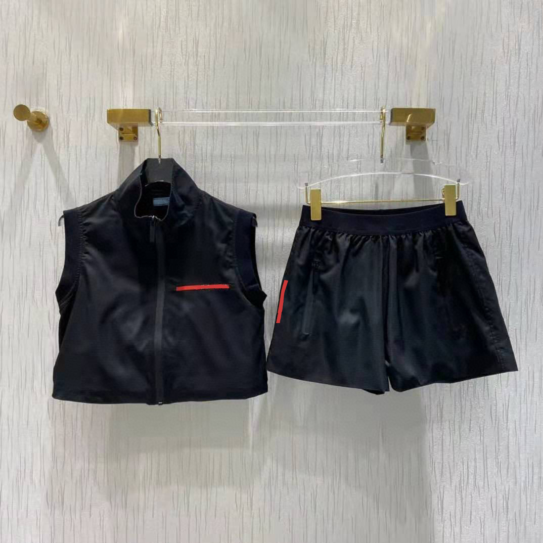 Women Tracksuits Two Pieces Sets Vest Jacket And Shorts With Letters Zipper Adjust For Lady Slim Coats Vests Red Pattern Striped S-L, Gray
Women Tracksuits Two Pieces Sets Vest Jacket And Shorts With Letters Zipper Adjust For Lady Slim Coats Vests Red Pattern Striped S-L, Gray