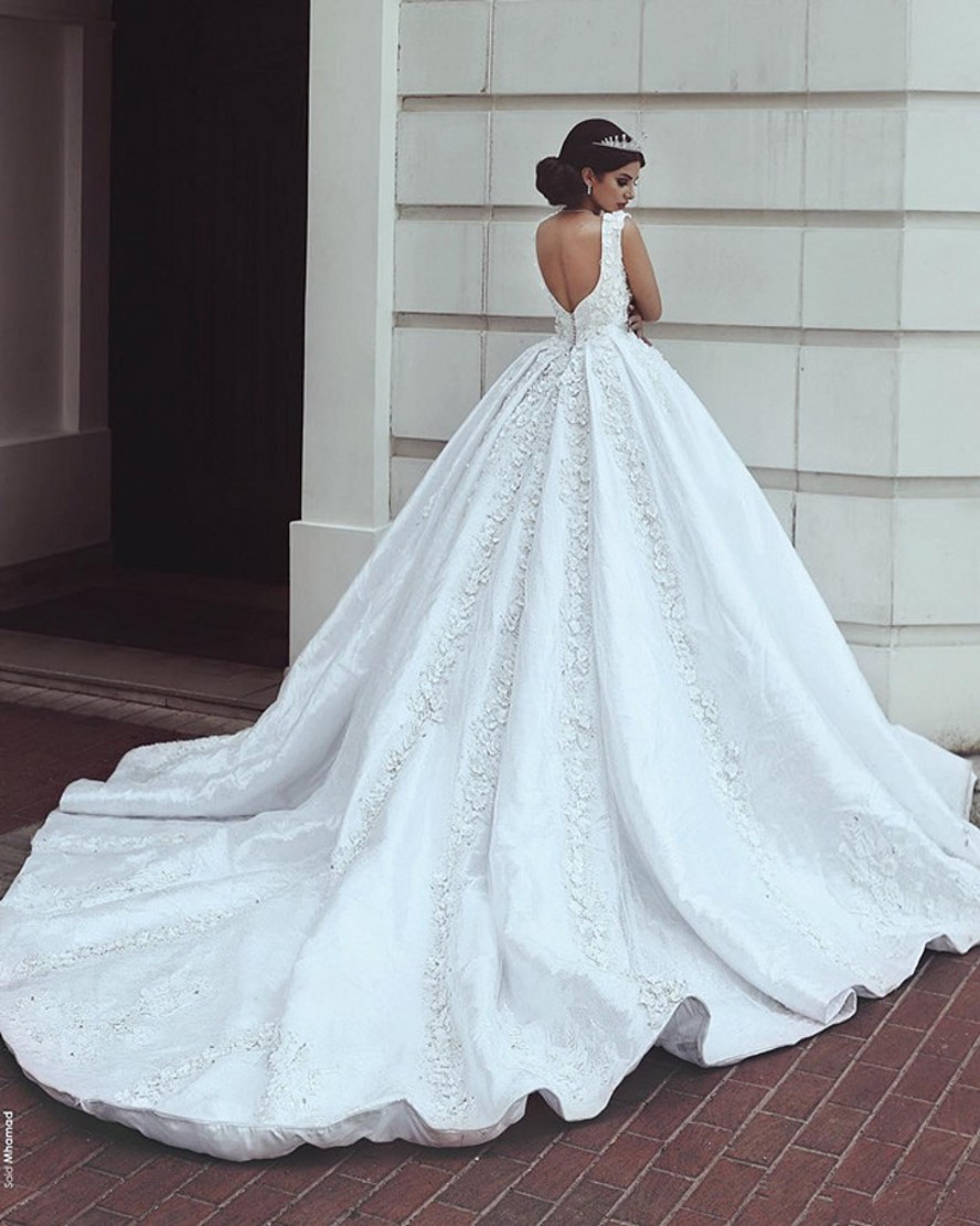 Bridal Gowns Arabic Dubai Lace Wedding Dresses A Line Square Neck Appliques Beads Flowers With Long Train Vestido De Mariage