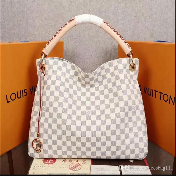 2021 High quality Men's and women's fashion Leather tote Shopping bag purse wallet LVLOUISVITTON bagVUTTON AAAAA
2021 High quality Men's and women's fashion Leather tote Shopping bag purse wallet LVLOUISVITTON bagVUTTON AAAAA