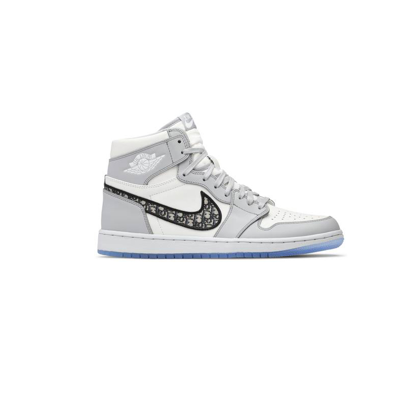1 High Basketball Shoes Men Women Retros 1s Mid Jumpman Sneakers Sports CN8607 002 (Exempt postage)
1 High Basketball Shoes Men Women Retros 1s Mid Jumpman Sneakers Sports CN8607 002 (Exempt postage)