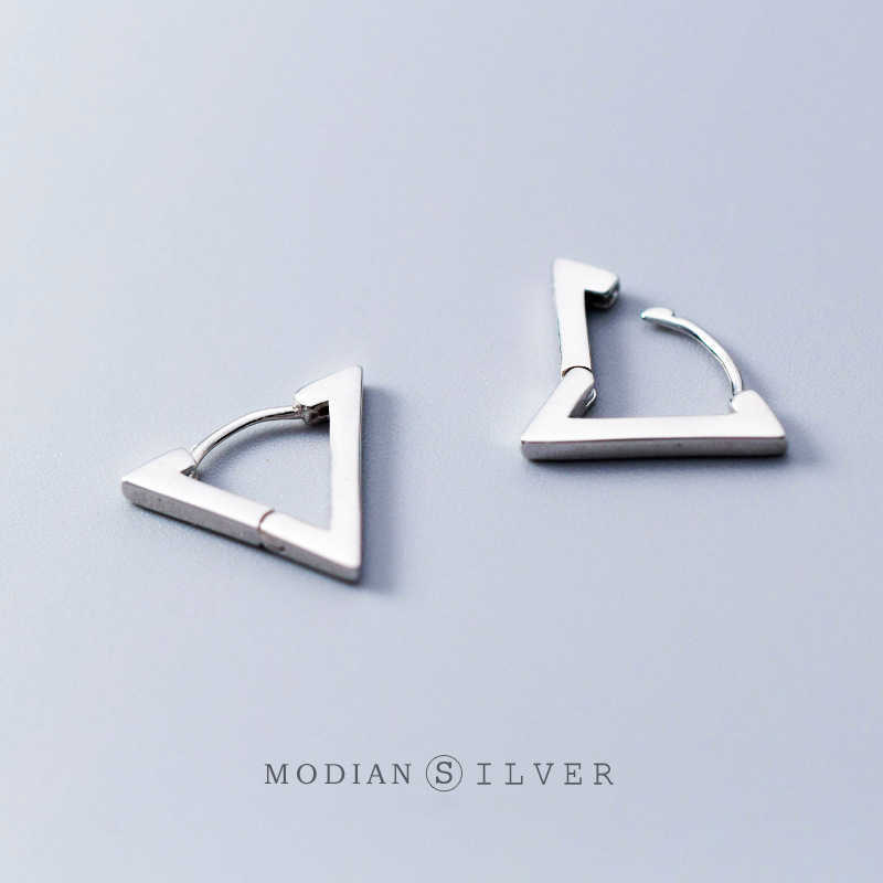 Fashion Minimalist Black Triangle 925 Sterling Silver Allergy Free Women Hoop Earrings Jewelry Mode Bijoux 210707
Fashion Minimalist Black Triangle 925 Sterling Silver Allergy Free Women Hoop Earrings Jewelry Mode Bijoux 210707