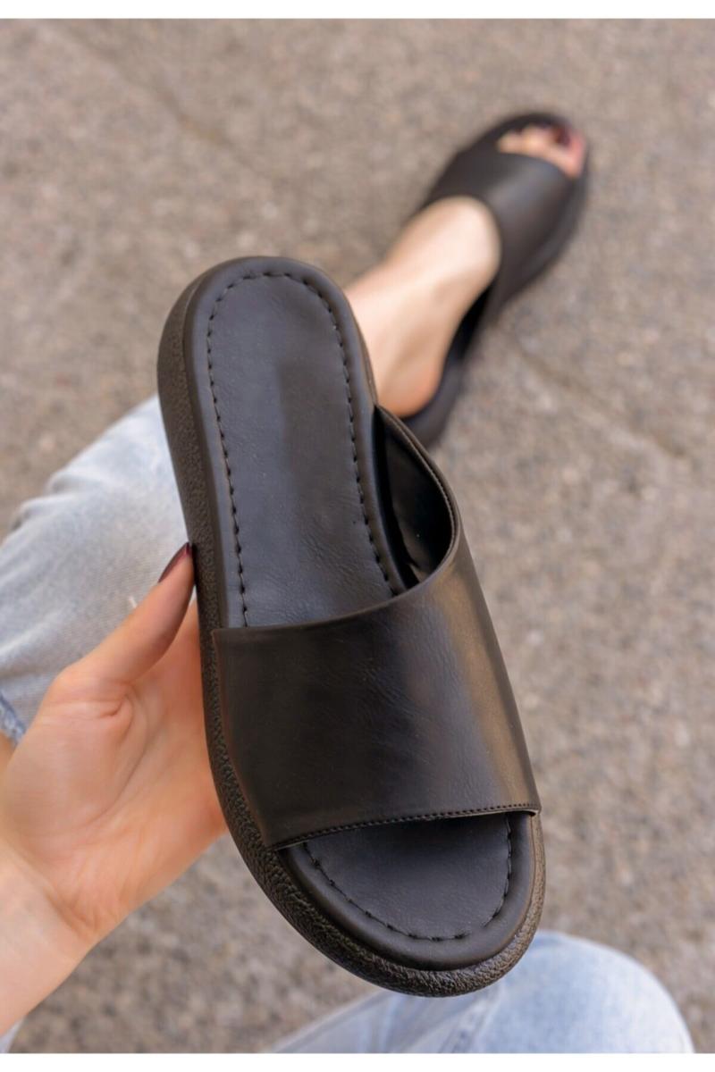 Sandals Leahy White Skin, Black
Sandals Leahy White Skin, Black