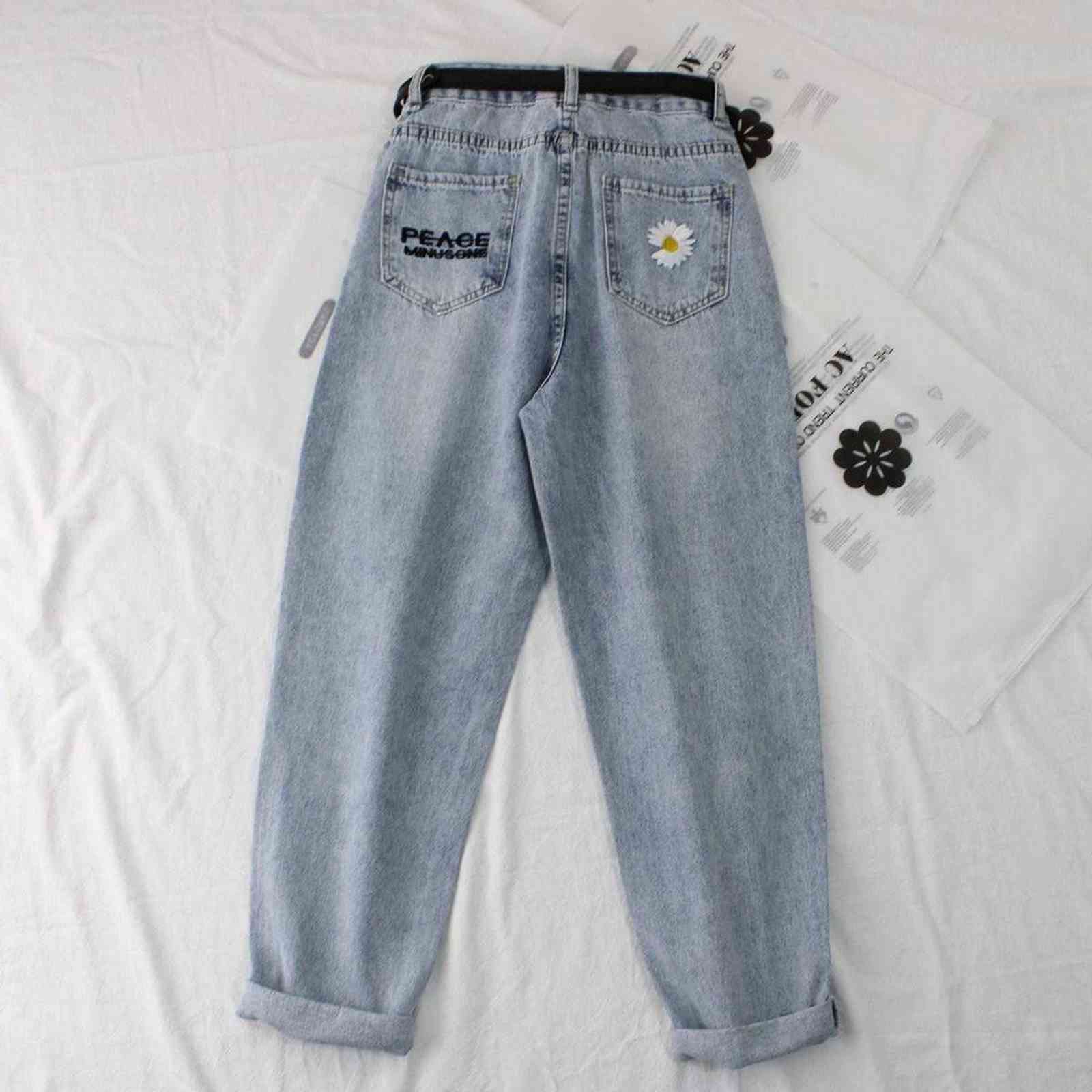 Daisy Embroidery Denim Jean Women High Waist Jeans Plus Size Denim Harem Trousers Mujer Vintage Casual Jeans Straight Women Pant 211112