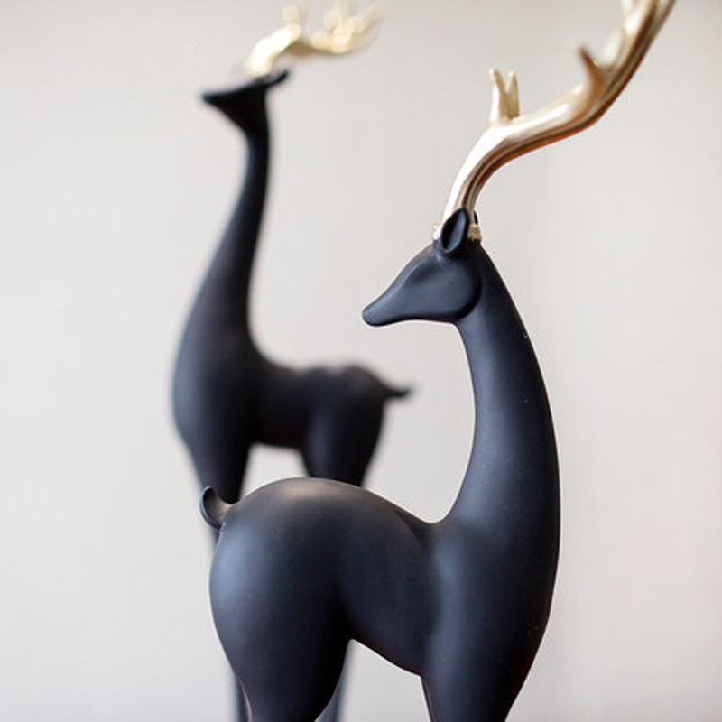 Deer Home Decoration Accessories European Living Room Decorative Figurine Cabinet Creative Resin Desktop Ornaments 210414