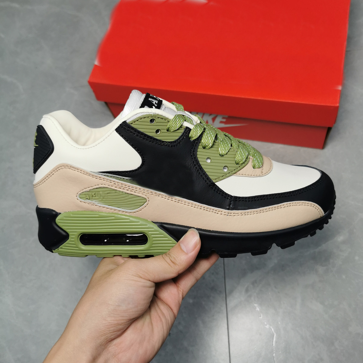 USA run shoes men women chaussures Camo Worldwide Supernova triple black mens trainers Outdoor Sports Sneakers
USA run shoes men women chaussures Camo Worldwide Supernova triple black mens trainers Outdoor Sports Sneakers