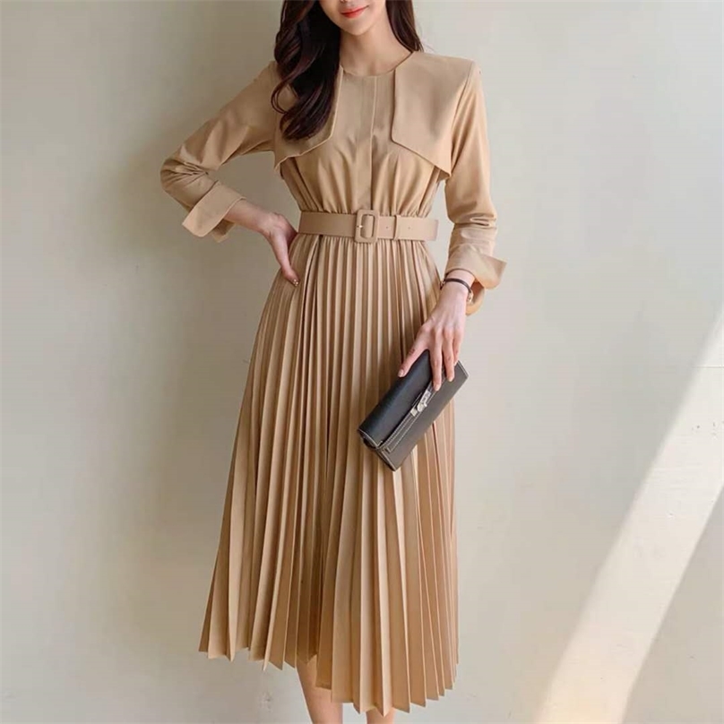 korea Dress for women autumn Long Sleeve O neck polyester Office wear Sexy Ladies pleated long dresses 210602, Blue
korea Dress for women autumn Long Sleeve O neck polyester Office wear Sexy Ladies pleated long dresses 210602, Blue