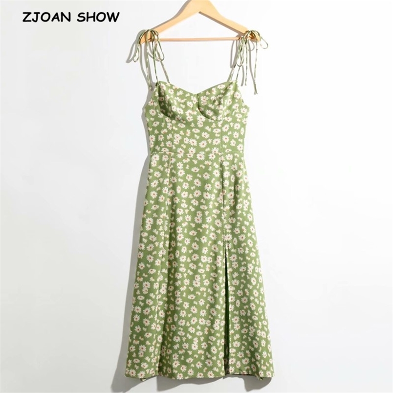 French Summer Daisy flower Print Bandage Spaghetti Strap White Midi Dress Retro Sexy Women Lacing Up Sling Slit Dresses Vestido 210429, Green
French Summer Daisy flower Print Bandage Spaghetti Strap White Midi Dress Retro Sexy Women Lacing Up Sling Slit Dresses Vestido 210429, Green