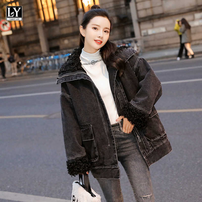 LY VAREY LIN Denim Jackets Winter Lambs Wool Fur Turn Down Collar Zippers Pockets Thick Warm Outerwear 210526, Black fur
LY VAREY LIN Denim Jackets Winter Lambs Wool Fur Turn Down Collar Zippers Pockets Thick Warm Outerwear 210526, Black fur