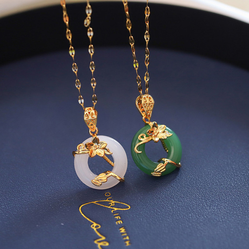 TIMEONLY Chinese Style Floral Lotus Circle Crystal Pendant Neckalces for Women Lover Delicate White Green Valentine Day Jewelry
TIMEONLY Chinese Style Floral Lotus Circle Crystal Pendant Neckalces for Women Lover Delicate White Green Valentine Day Jewelry