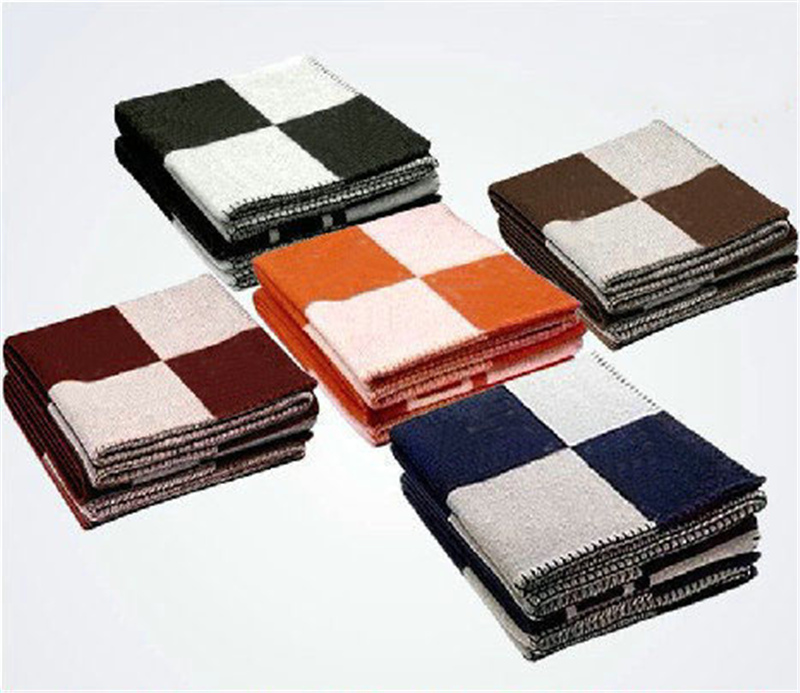 Classic Knitted Blanket Shawl Jacquard Letter Portable Wool Blankets Rug Spring Warm Sofa Bed Fleece Shawls
Classic Knitted Blanket Shawl Jacquard Letter Portable Wool Blankets Rug Spring Warm Sofa Bed Fleece Shawls