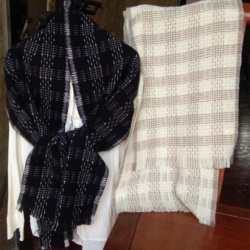 Scarves 2021 100% Wool Wraps Charming Weave Pattern Women Winter Shawl Thicken 190*35cm1
Scarves 2021 100% Wool Wraps Charming Weave Pattern Women Winter Shawl Thicken 190*35cm1