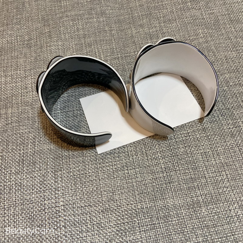 Fashion black and white 2 color acrylic bracelets flower bangles with diamond casual hand for ladies favorite bracelet jewelry accessories vip gifts
Fashion black and white 2 color acrylic bracelets flower bangles with diamond casual hand for ladies favorite bracelet jewelry accessories vip gifts