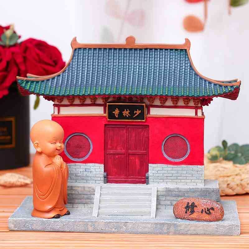 Cute little monk interior shaking head ornaments car decoration products crafts 
Cute little monk interior shaking head ornaments car decoration products crafts