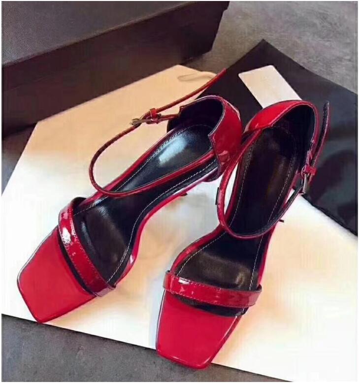 Good quality 2021 Pumps shoes classic fashion women sandals unique high heels for girls sexy evening dress wedding heels+box, Black
Good quality 2021 Pumps shoes classic fashion women sandals unique high heels for girls sexy evening dress wedding heels+box, Black