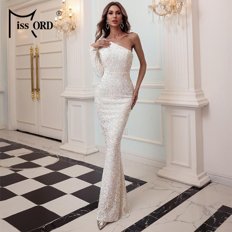 Casual Dresses Missord 2021 Women Irregular Neck One Shoulder Evening Party Dress Female Elegant Sequin Bodycon Maxi FT20224, White
Casual Dresses Missord 2021 Women Irregular Neck One Shoulder Evening Party Dress Female Elegant Sequin Bodycon Maxi FT20224, White