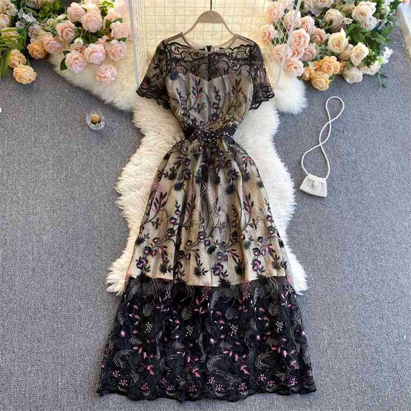 Feminine Spring Summer Round Neck Short Sleeve Gauze Hollow Hook Flower Slim Fitting A-line Elegant Dress Vestidos R223 210527