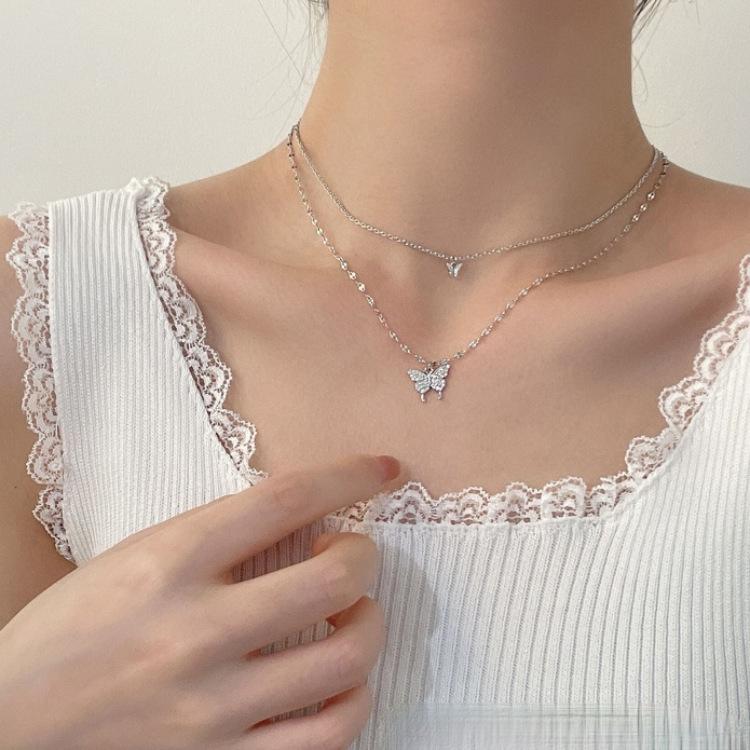 Pendant Necklaces Exquisite Zircon Butterfly Necklace Female Punk Double Layered Overlay Chain Korean Lovely Fashion Jewelry 2021
Pendant Necklaces Exquisite Zircon Butterfly Necklace Female Punk Double Layered Overlay Chain Korean Lovely Fashion Jewelry 2021