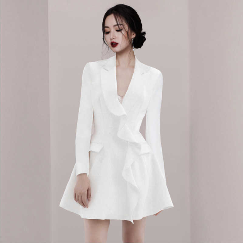 Spring Fashion European and American Women's V-neck Ruffle Long Sleeve Medium Length Dress Women White 210615
Spring Fashion European and American Women's V-neck Ruffle Long Sleeve Medium Length Dress Women White 210615