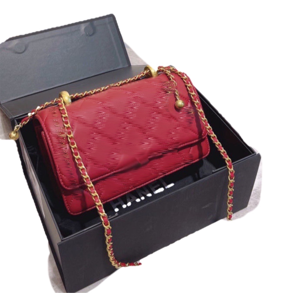 5A+ top quality Women Bags 2021 Classic Fashion 2.55 handbag lambskin leather bag double flap crossbody chain mini purse caviar clutch luxury designer clutch with box, Black
5A+ top quality Women Bags 2021 Classic Fashion 2.55 handbag lambskin leather bag double flap crossbody chain mini purse caviar clutch luxury designer clutch with box, Black