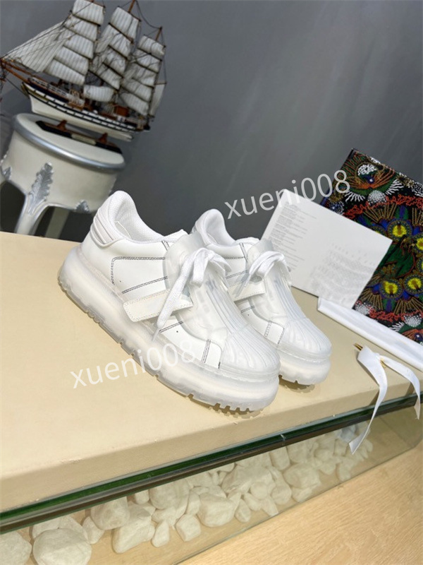 2021 New board shoes female womens students 35-40 hand made leather thick sole large size small white black sports casual shoes women xr201001, Choose the color
2021 New board shoes female womens students 35-40 hand made leather thick sole large size small white black sports casual shoes women xr201001, Choose the color