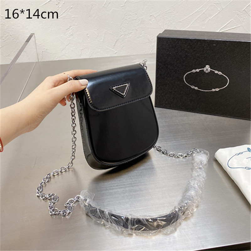 Unisex Mini Phone Chain Bags Men Women Designers Crossbody Luxury Change Purses Fashion Summer Single Shoulder Flaps with Triangle Hasp 4 Colors