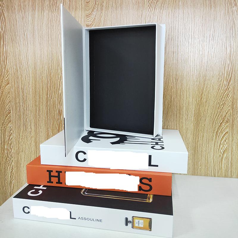 Fake Books Openable Home Decoration Book Box Stylish And Beautiful Desktop Can Be Customized Storage Decorative Objects & Figurines
Fake Books Openable Home Decoration Book Box Stylish And Beautiful Desktop Can Be Customized Storage Decorative Objects & Figurines