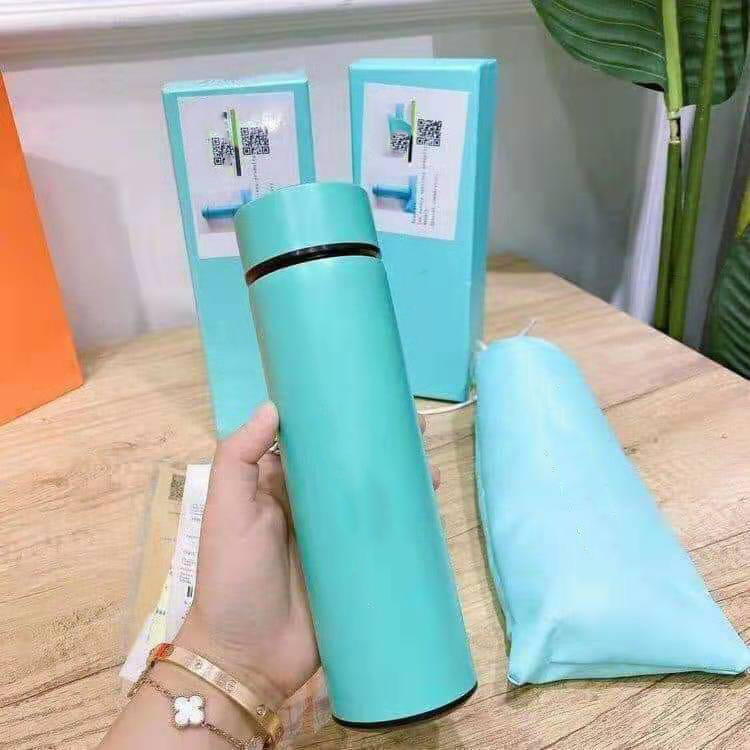Designer Water Bottles 304 Stainless Steel Intelligent Thermal Insulation Thermos Vacuum Flask Bottle Thermos Coffee Cup Mug Temperature Display 500ml
Designer Water Bottles 304 Stainless Steel Intelligent Thermal Insulation Thermos Vacuum Flask Bottle Thermos Coffee Cup Mug Temperature Display 500ml