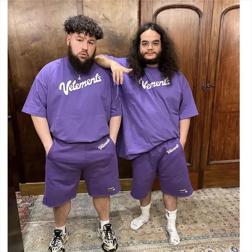 arrived oversize vetements women mens 1:1 tee hip hop loose purple shirts, White;black
arrived oversize vetements women mens 1:1 tee hip hop loose purple shirts, White;black