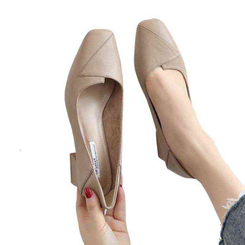 2021 True Soft Leather Single Sho Women's Thick Heel Shallow Mouth High Korean Mother's Middle Versatile Small, Black
2021 True Soft Leather Single Sho Women's Thick Heel Shallow Mouth High Korean Mother's Middle Versatile Small, Black