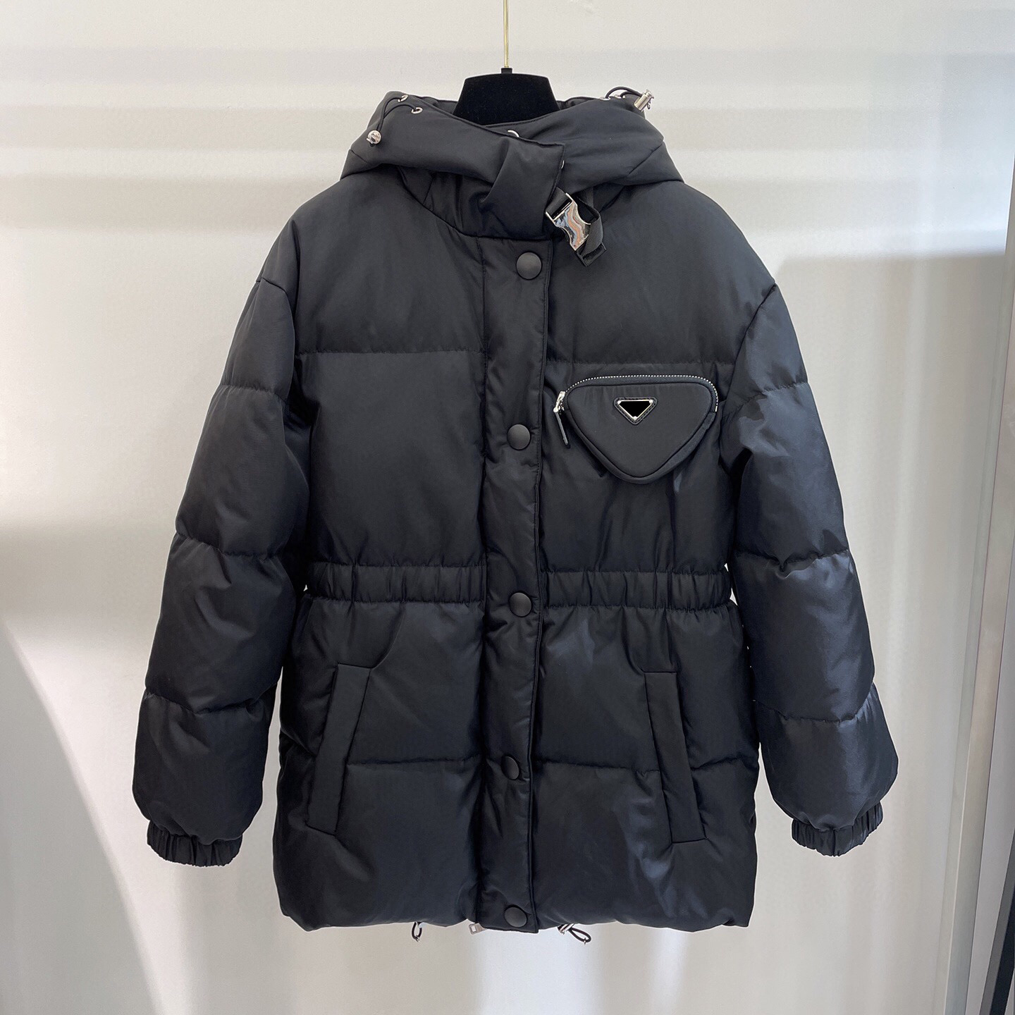 Women Luxury Designer Down Jackets Outdoor Outerwear Winter Keep Warm Womens Hoodie Coats Nylon Elastic Waist Long Jacket Coat Windbreaker, Extra cost
Women Luxury Designer Down Jackets Outdoor Outerwear Winter Keep Warm Womens Hoodie Coats Nylon Elastic Waist Long Jacket Coat Windbreaker, Extra cost