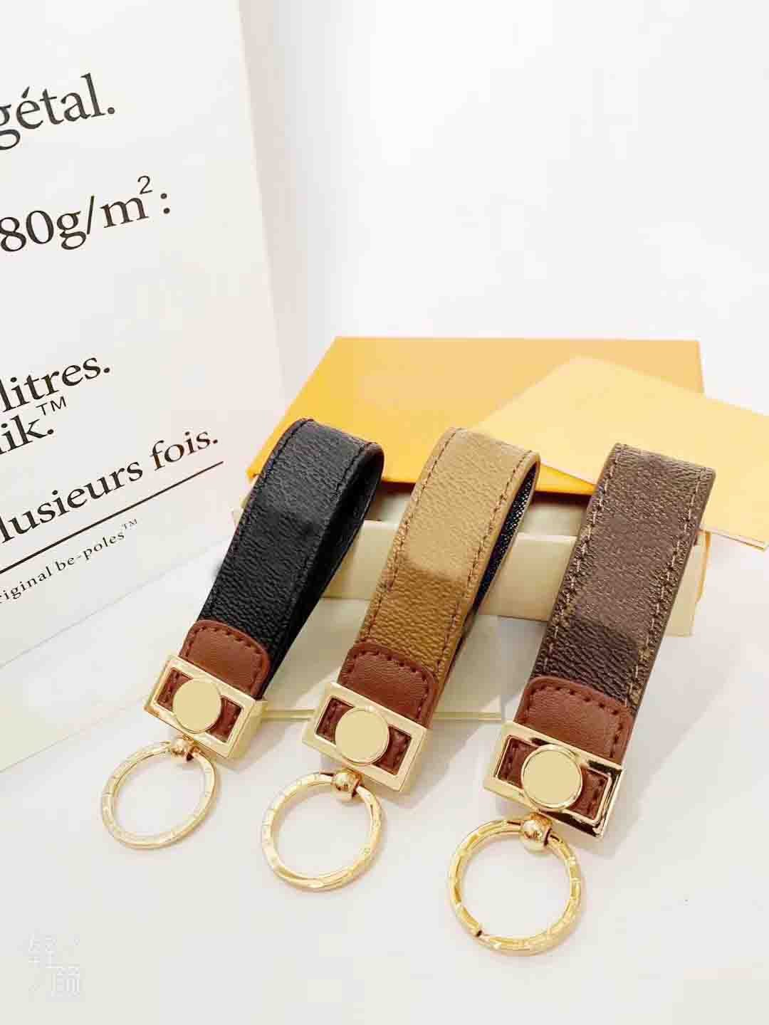 Luxury Keychain For Men Ring Holder Brand Designers Key Chain Gift Box Women Car Bag Keychains
Luxury Keychain For Men Ring Holder Brand Designers Key Chain Gift Box Women Car Bag Keychains