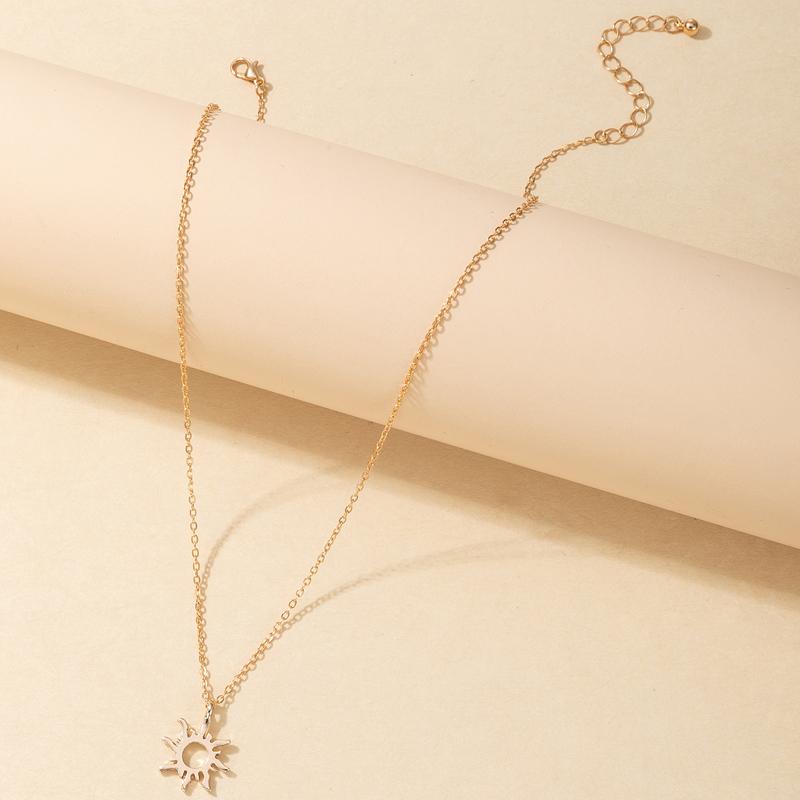 Pendant Necklaces HuaTang Bohemian Hollow Sun Necklace For Women Gold Color Floral Clavicle Chain Charming Jewelry Party Gift Collier
Pendant Necklaces HuaTang Bohemian Hollow Sun Necklace For Women Gold Color Floral Clavicle Chain Charming Jewelry Party Gift Collier