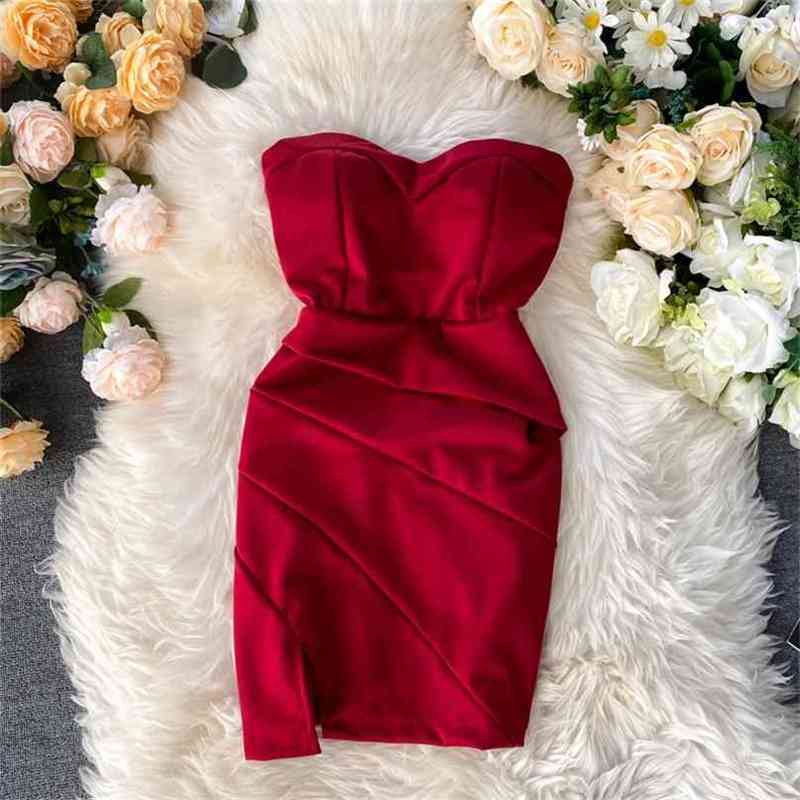 Women Sexy Club Party Dress Fashion Summer Sleeveless Fold Slim Bodycon Dresses Eleagnt Ladies Black Mini Short Robes Ete 210525
Women Sexy Club Party Dress Fashion Summer Sleeveless Fold Slim Bodycon Dresses Eleagnt Ladies Black Mini Short Robes Ete 210525