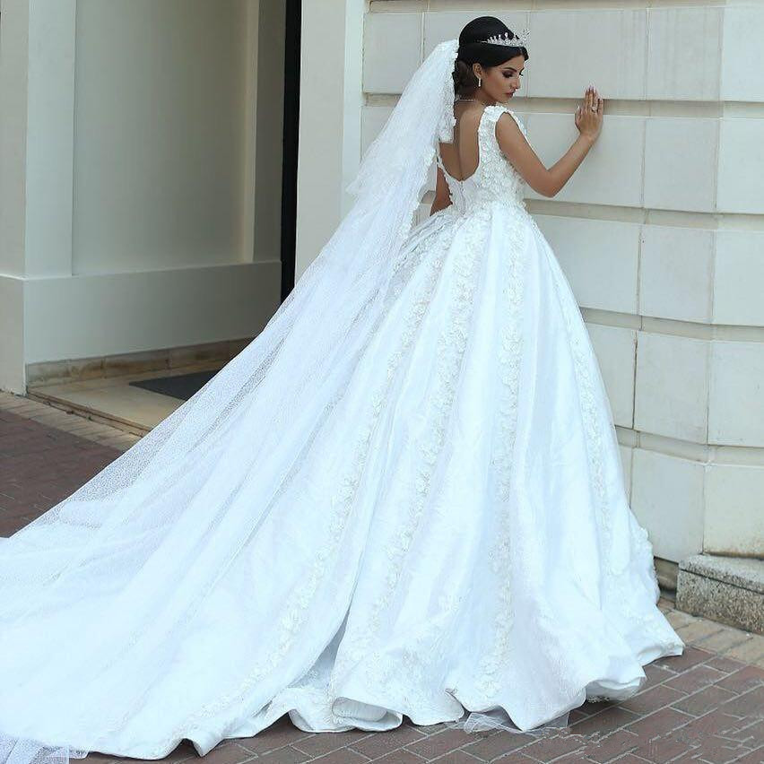 Bridal Gowns Arabic Dubai Lace Wedding Dresses A Line Square Neck Appliques Beads Flowers With Long Train Vestido De Mariage