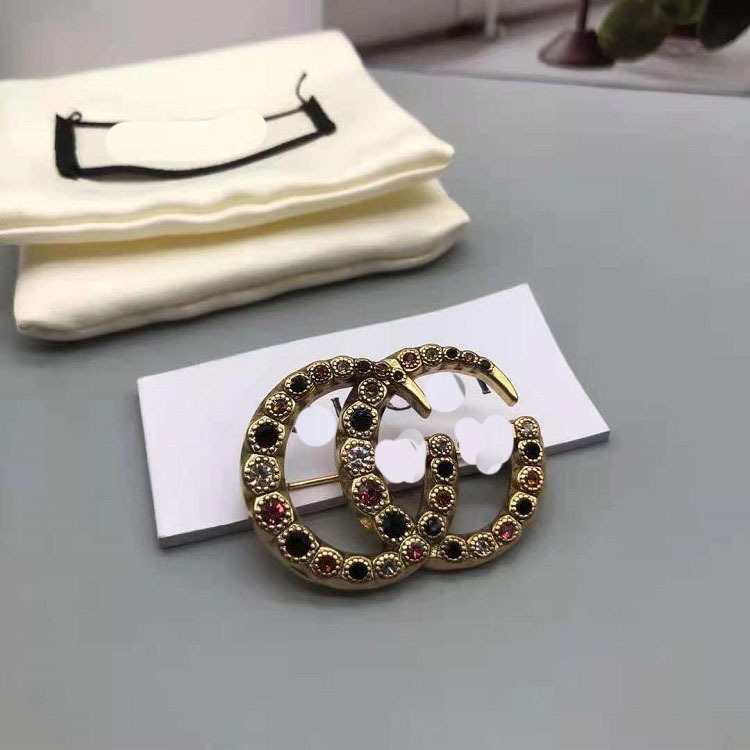 High-quality fashion jewelry 2021 double color Rhinestone brass Brooch simple coat pin female, Gray
High-quality fashion jewelry 2021 double color Rhinestone brass Brooch simple coat pin female, Gray