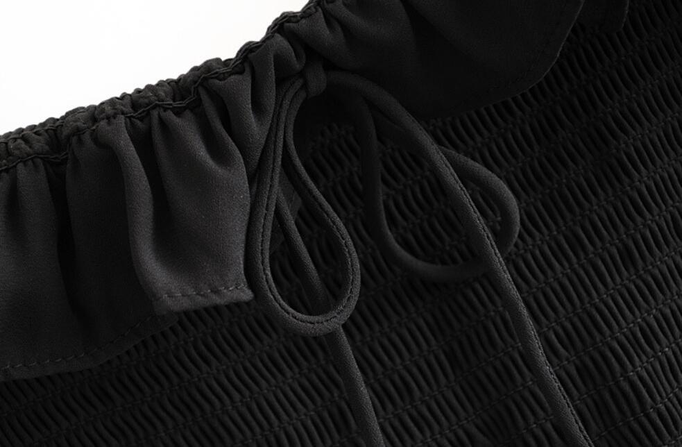 Vintage France Black Crop Shirt Women Sexy Wood ears Square Neck Elastic Ruched Body Slim Fit Blouse Half Flare Tops 210429