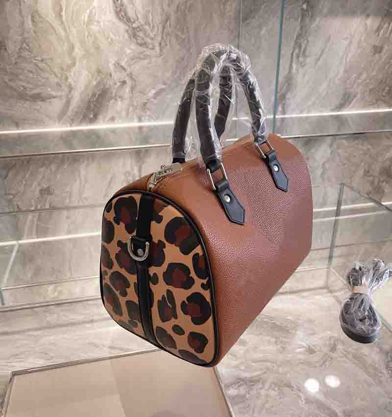 Luxurys Women Handbag Purses Fashion Leopard Print Pillow Bag Designers Lady Totes High Quality Color Matching Shopping Bags, #3
Luxurys Women Handbag Purses Fashion Leopard Print Pillow Bag Designers Lady Totes High Quality Color Matching Shopping Bags, #3